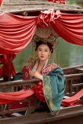 -乐派诗婚纱摄影