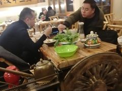 -霄汉牛三鲜湖北砂锅菜(万松园2店)