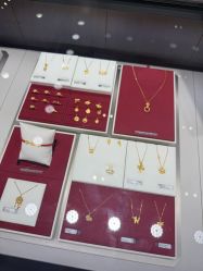 -周大福CHOW TAI FOOK(浦东八佰伴店)