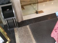 -维也纳酒店(成都春熙路李家沱地铁站店)