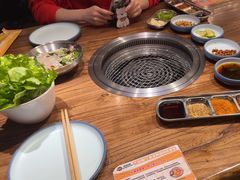 -明洞阿姨·韩式酱蟹烤肉·创意料理(三元桥店)