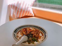 -正南齐北·老街糯米团(洪崖洞店)