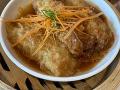 鲜木耳鲍汁腐皮卷-星湖愉景酒家