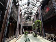 -穿越·外婆家(西溪天堂店)