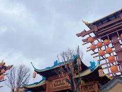 -雪山彩虹谷景区