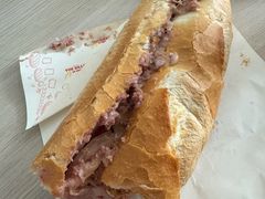 -Bánh Mì Huynh Hoa