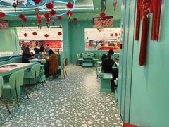-季季红火锅(柳州城中万达二店)