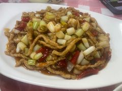 鱼香肉丝-洪霞餐馆