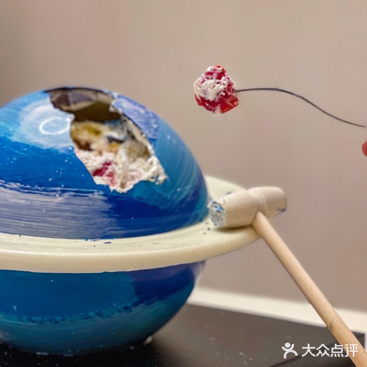 夜空中最亮的星球蛋糕‼️我也终于拥有