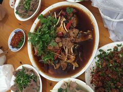 -小杨翘脚牛肉