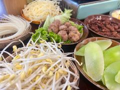 -黔有有贵州酸汤夺夺粉火锅(五味十字店)