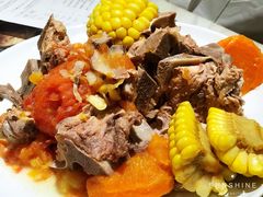 番茄玉米煲龙骨-汤城小厨•粤菜•靓汤(西直门凯德MALL店)