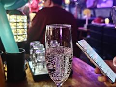 -喜鹊音乐酒馆(西街店)