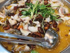 -何哥鲜鱼餐厅(龙湖花园店)