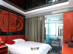 -月亮河温泉度假酒店