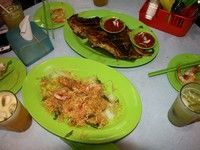 -明记烧鱼美味店