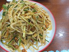 东北家常凉菜-东北风味思缘食府(对湖路店)