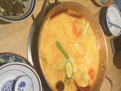 -洱火云南酸菜牛肉火锅(石景山当代商城店)