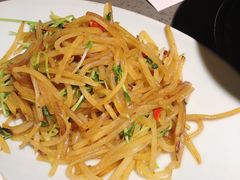 酸辣土豆丝炒豆苗-老头儿油爆虾(星光一期店)