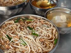 -正宗杨记普洱酸醋米线(总店)