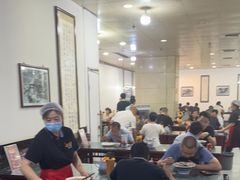 -牛一嘴·兰州牛肉面·大盘鸡(财富中心店)