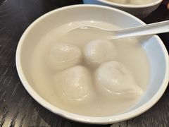 蟹粉肉汤团-宁波汤团店(外滩店)