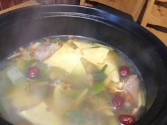 -陆记牛庄·碳锅龙虾烧烤(爱上花园店)