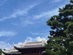 -龙华寺