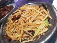 -95号酱骨·一块豆腐(展春园西路店)
