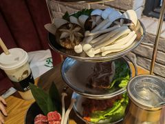 -青瓦炭韩潮烤肉(花园道店)