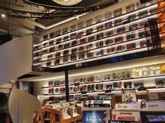 -黑胶星球(华发中城商都店)