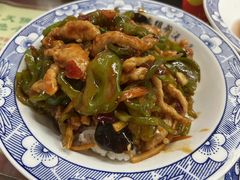 鱼香肉丝盖浇饭-粗茶淡饭(东关街店)