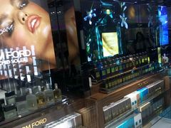 -中免(澳门机场免税店)