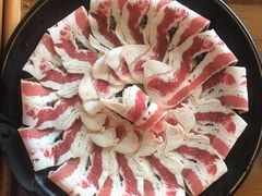 精品牛五花-唯成•韩国炭火烤肉 유성고기