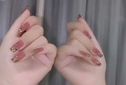 -美甲日记美睫专业纹绣半永久