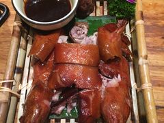 -老滇山寨•云南特色菜•地方菜•民族风情歌舞表演(金碧店)