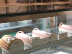 -顶东面包花园·生日蛋糕(世博店)