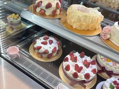 -花花卷卷·鲜食蛋糕(静安久光百货店)