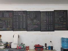 -汪小喵宠物·戴维斯乐芳希施宠馨宝皮毛调理洗护店
