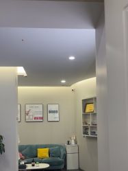 -苗方清颜专业祛痘·皮肤管理