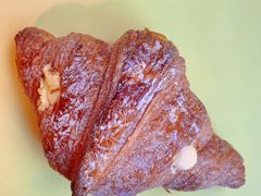 泡芙羊角-OUR Bakery(SKP-S店)