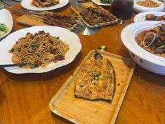 -乡村馕坑肉·烧烤·新疆菜·本地人更爱吃(阿勒泰首店)