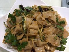 -穆隆斋清真大饭店(串窑街店)