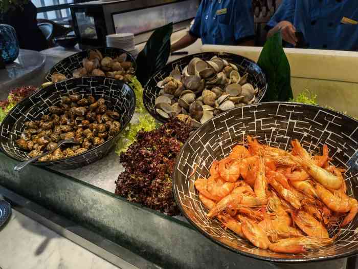玛莎拉自助餐厅(国贸店)-"[薄荷]环境:在国贸5楼露天广场,有室.