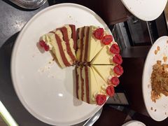 -广州万富希尔顿酒店·感趣自助餐厅·金秋蟹宴生蚝海鲜刺身