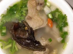 -鲁朗纳麦石锅鸡庄园