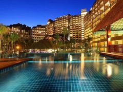 -三亚湾海居铂尔曼度假酒店