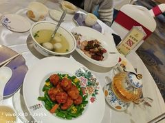 -聚春园自助餐厅(东街口店)
