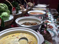 -鸽子侯·家宴·平价海鲜(市图书馆店)