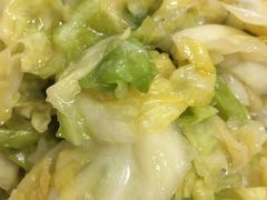 凉拌白菜-清真永恒华威肉饼(潘家园店)